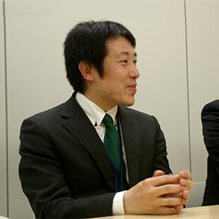 バスサイトのリニューアルを
担当した運輸部 細川係長